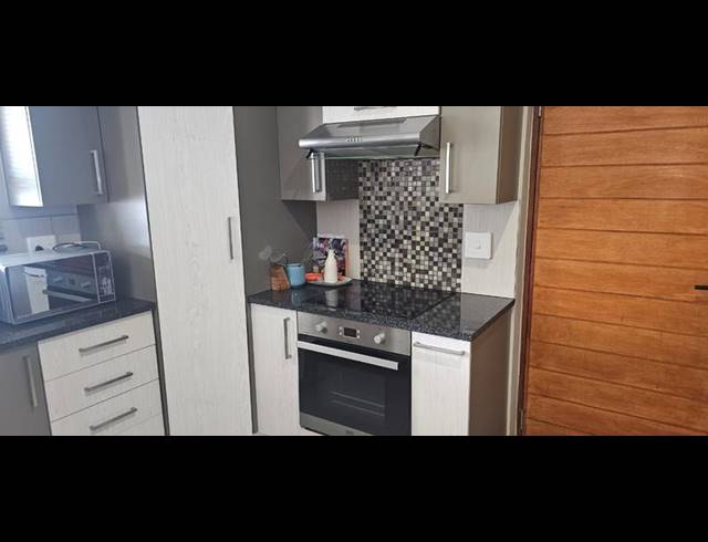 3 BEDROOM TOWNHOUSE FOR SALE IN MONTANA